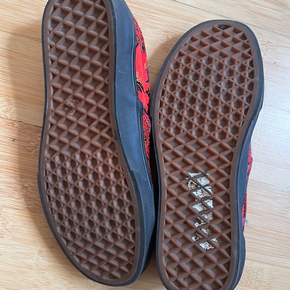 Vans!!! - Picture 6 of 6